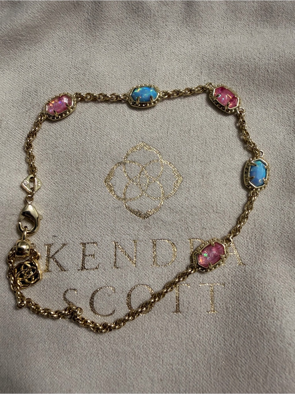 Kendra Scott Emilie Link Bracelet - Picture 4 of 4